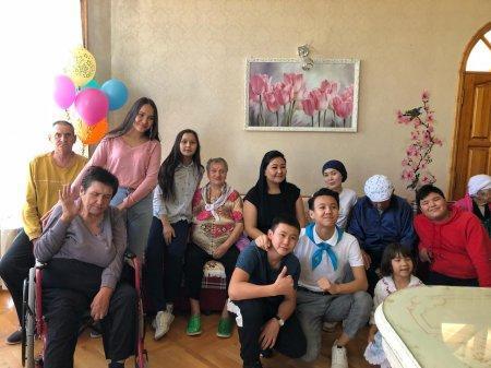 Қарттарым-асыл қазынам!