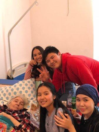 Қарттарым-асыл қазынам!