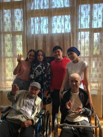 Қарттарым-асыл қазынам!